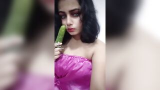 Beautiful Teen Girl Raagini Sucking Gherkin as a Dick,part 01