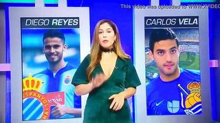 Ana Caty Hernández Goribuena En Minivestido Verde Piernona - YouTube (720p)