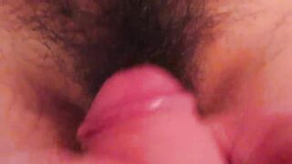 HAIRY PUSSY CUMSHOT