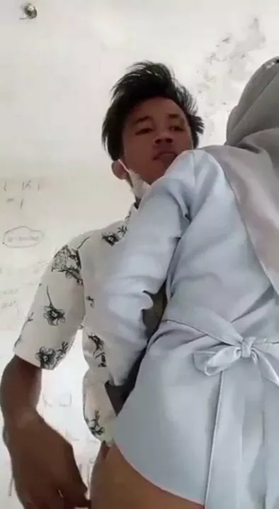 Lepas kan Kepuasan Dibawah Jambatan