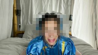 FK2 - MILF dressed as CHUN-LI gets her pussy fisted