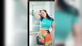 Tik Tok Female: Cute Thick Ass Puerto Rican Mommy!