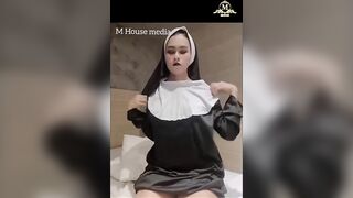 Chalita cosplay The Nun