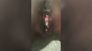 Creamy pussy poppin