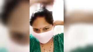 Hot bhabi show boobs to her boyfriend