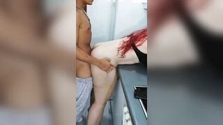 Avance vídeo de onlyfans. Pelirroja follada en la cocina. Mi novio me folla en la cocina | Sekhmet97