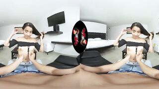 Vrlatina - Tiny Hot Babe Is Nailed In Virtual Reality