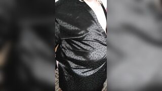 Ssbbw shows of her fat body and big rolls