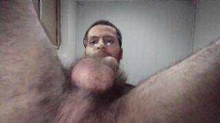 hairy bush balls bouncing \ close up ( bouncing balls