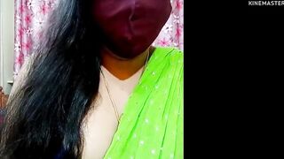 Desi Indian aunty sexy figure