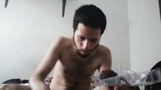 Nathan_nz ( Comendo dois brigadeiros //1 ( fetish em ganhar peso