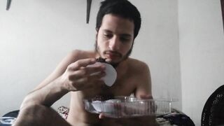 Nathan_nz ( Comendo dois brigadeiros //1 ( fetish em ganhar peso