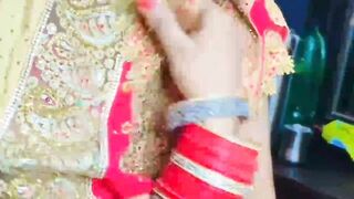 Red Saree beautiful Sexy Bhabhi Ko Ghar me pela