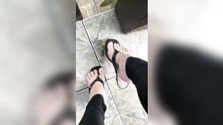 @tici_feet | Crossing legs, walking and relaxing (tici feet) tici_feet feet tici