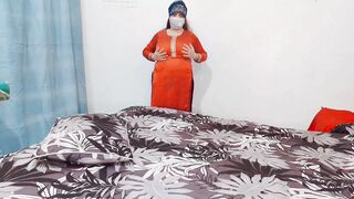 Paki Desi Aunty Show Big Tits and Fingering