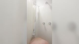 Wife showers solo LETS ME FILM