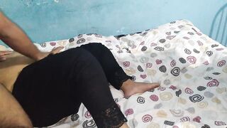 Desi Pakistani aunty fucked by Neighbor 25 Year Old Boy- Fuck Me Please UHHH AHHH Hindi Audio