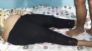 Badi bhai office gaya to choti bhai ne Bhabhi ko choda - XXX Desi Devor Bhabhi Romance & Fuck In Early Morning At Bed