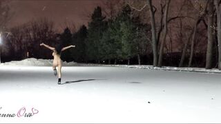 Nude Hanna Orio is having fun in the snow outdoor - 4K