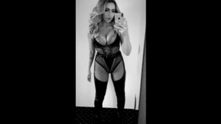 Hadise Instagram Sexy Dance