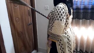 Indian maid fucked by Boss while sweeping office - big ass creampie