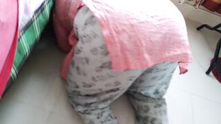 Tamil hot aunty gets stuck wheile cleaning under table then i fucked her huge ass and Helps to get out