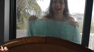 My wife show her tits on balcony for workers see