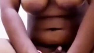 Ethiopian sexy girl fucking her self. Ethiopiawi set erasuan stareka