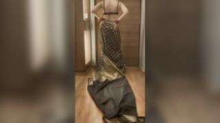 Sari stripping