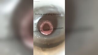 Hollow plug training close up