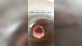 Hollow plug training close up