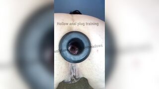 Hollow plug training close up