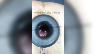 Hollow plug training close up