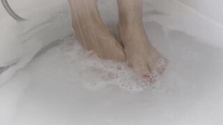 AllFootsieFans - ASMR Bathtub