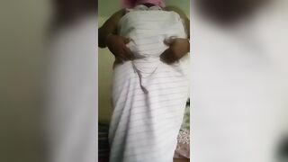 Indian lady bedroom masturbation