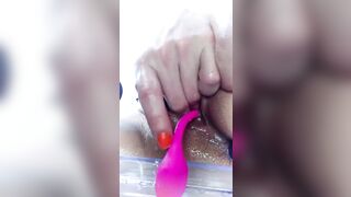 ASMR Pussy Sound! Look and listen to my pussy squirting hoo hard... like a waterfall