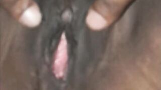 Sri Lankan Mature MILF gets pussy massaged with loud moan | ශානි අක්කිගෙ හුත්ත මසාජ්