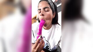 I GET LONELY AT HOME AND I TAKE PROFFIT FOR PLAY WITH MY PUSSY - SHEILA ORTEGA