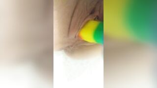 Slut got horny durimg shower